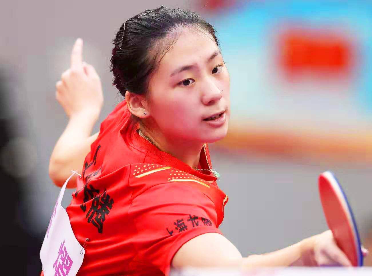 她的成绩不 她的成绩不